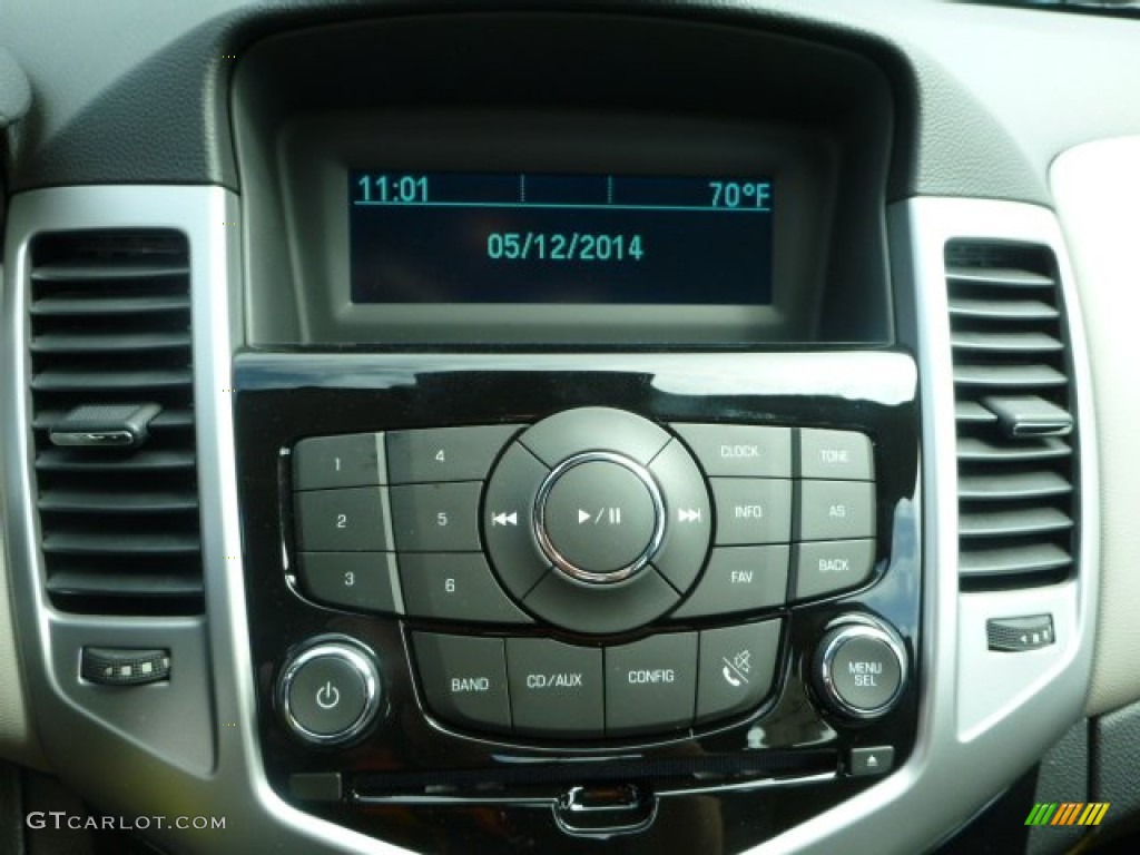 2014 Cruze LS - Atlantis Blue Metallic / Jet Black/Medium Titanium photo #18