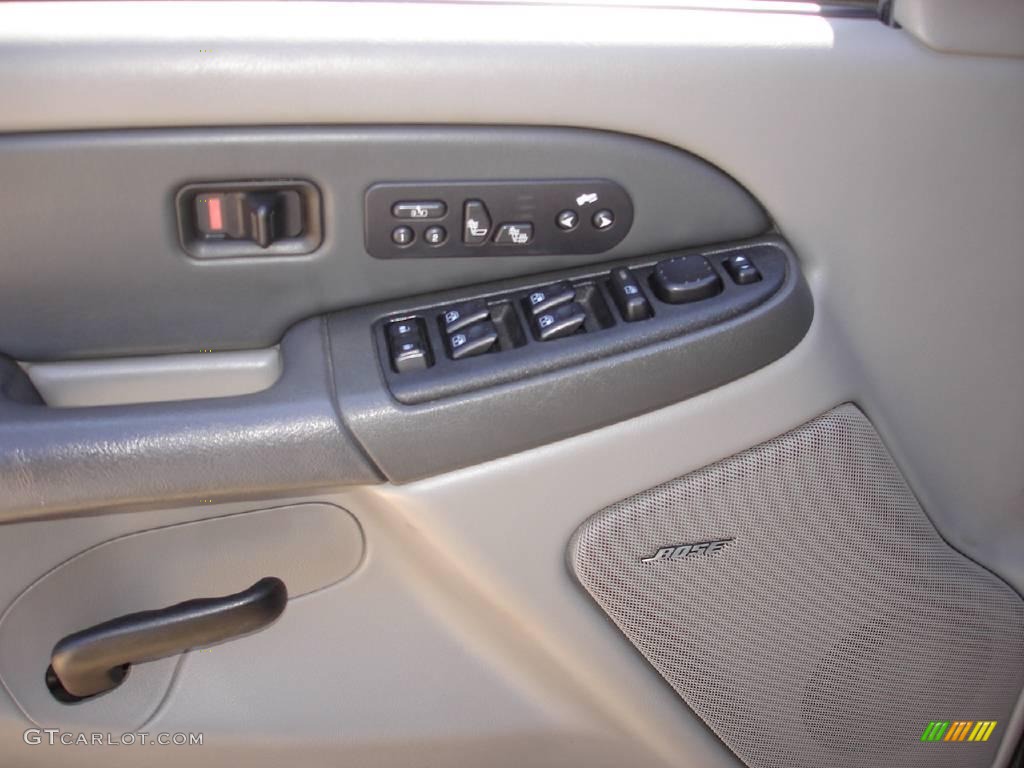 2003 Suburban 1500 Z71 4x4 - Black / Gray/Dark Charcoal photo #7