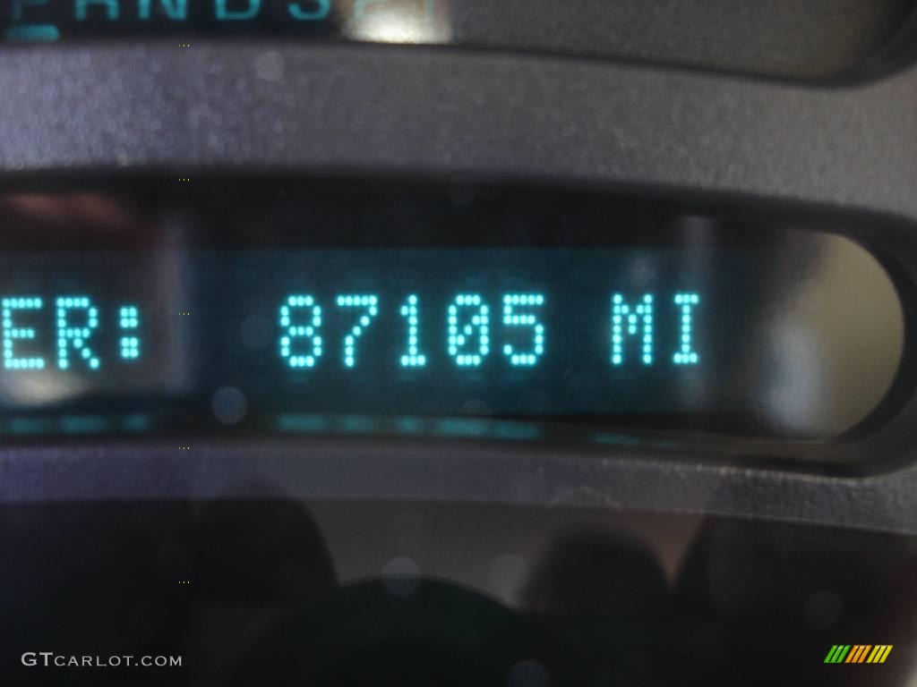 2003 Suburban 1500 Z71 4x4 - Black / Gray/Dark Charcoal photo #14