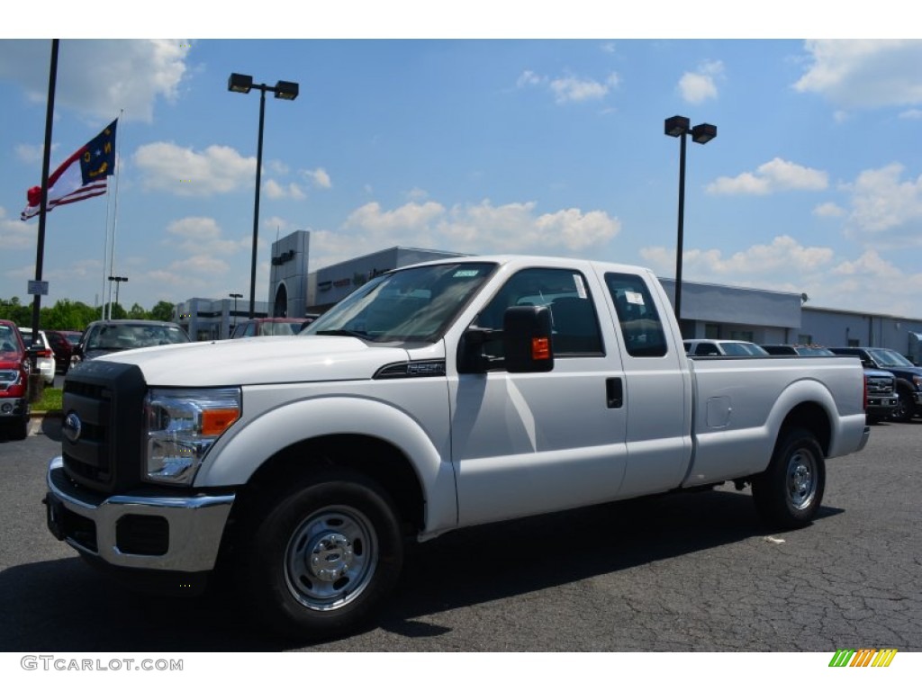 2015 F250 Super Duty XL Super Cab - Oxford White / Steel photo #3