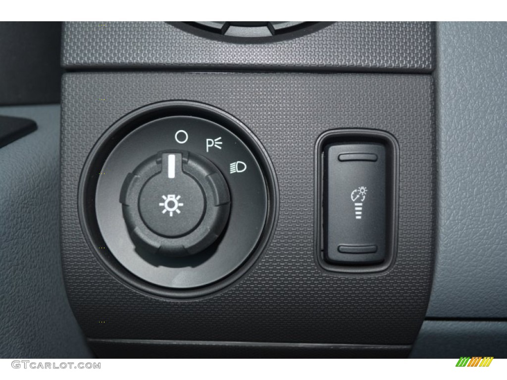 2015 F250 Super Duty XL Super Cab - Oxford White / Steel photo #16