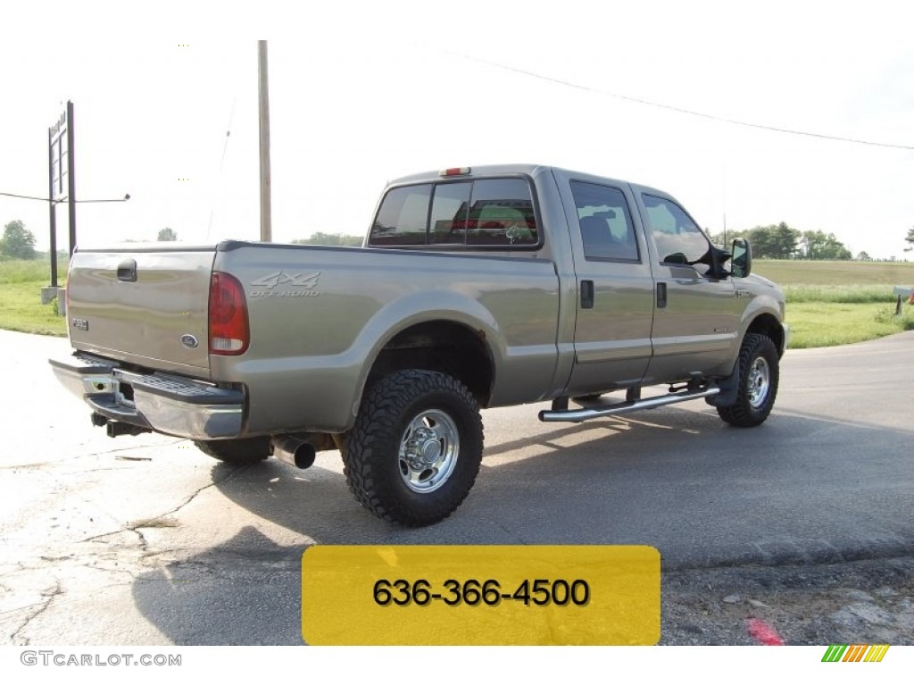 2002 F350 Super Duty Lariat Crew Cab 4x4 - Arizona Beige Metallic / Medium Parchment photo #4