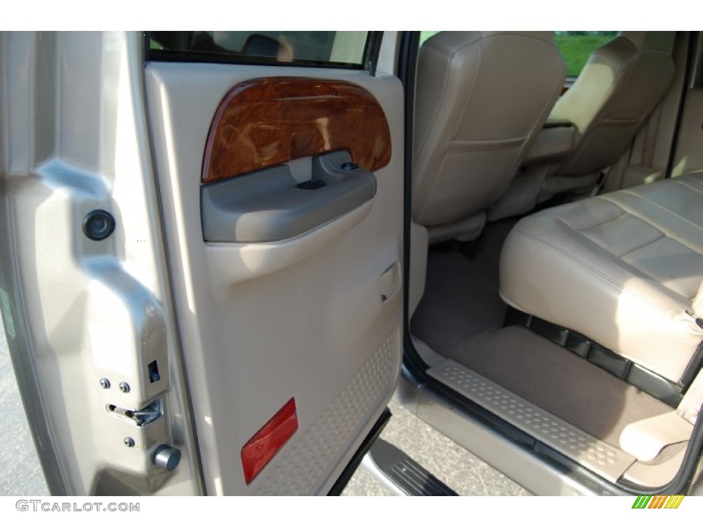 2002 F350 Super Duty Lariat Crew Cab 4x4 - Arizona Beige Metallic / Medium Parchment photo #38