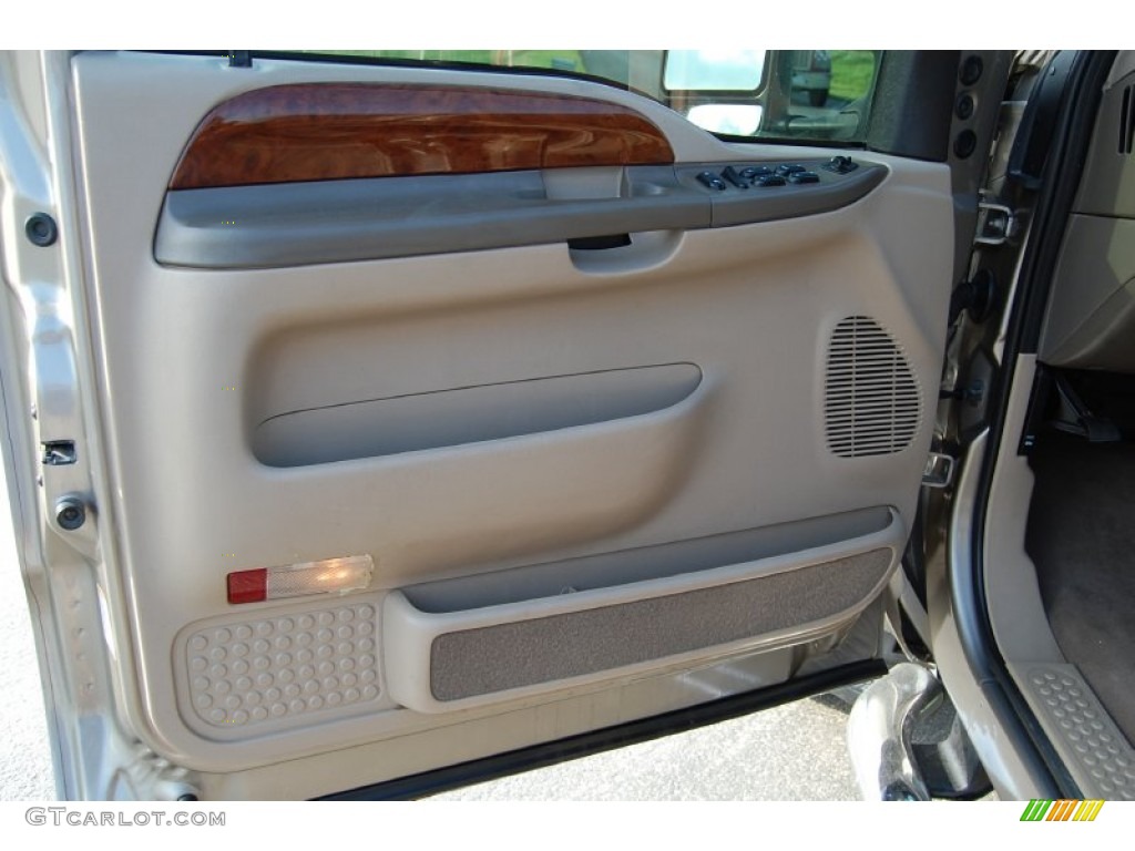 2002 F350 Super Duty Lariat Crew Cab 4x4 - Arizona Beige Metallic / Medium Parchment photo #41