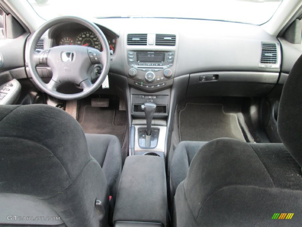 2003 Accord EX Sedan - Satin Silver Metallic / Black photo #24