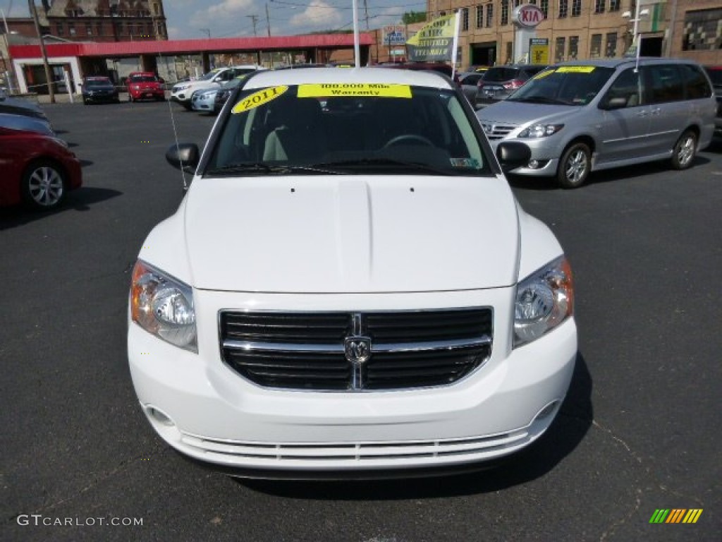 2011 Caliber Mainstreet - Bright White / Dark Slate/Medium Graystone photo #3