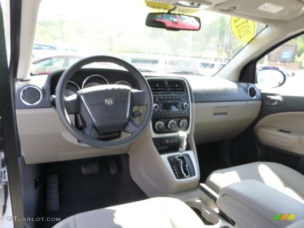 2011 Caliber Mainstreet - Bright White / Dark Slate/Medium Graystone photo #14