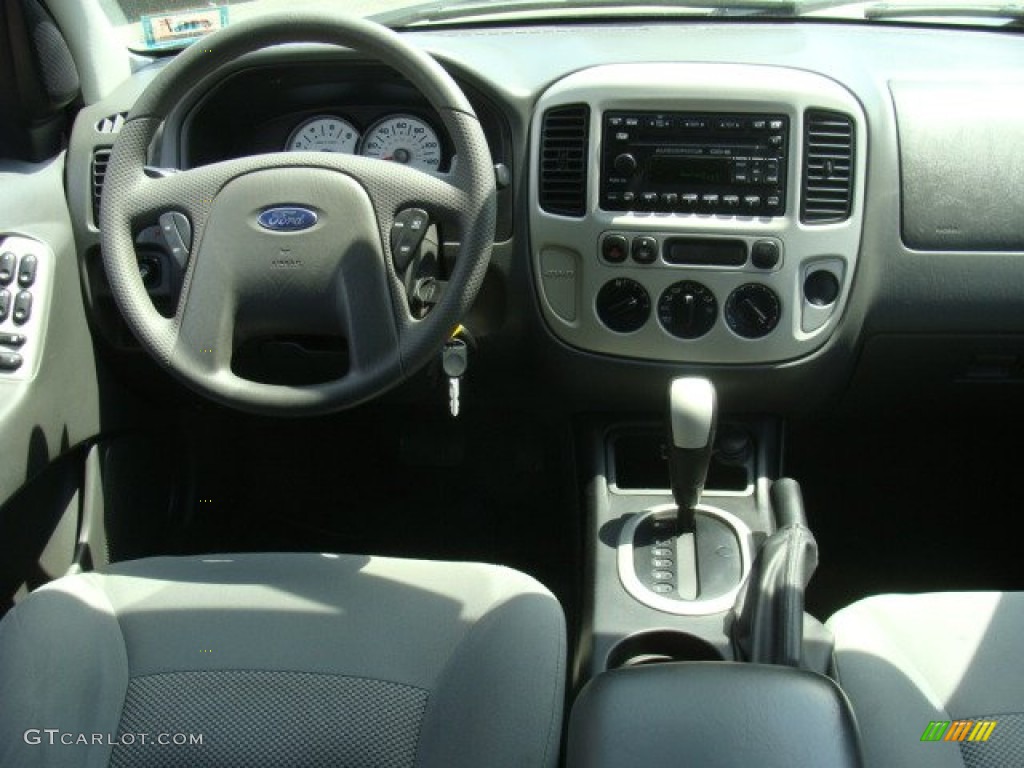 2007 Escape XLT V6 4WD - Dark Stone Metallic / Medium/Dark Flint photo #9