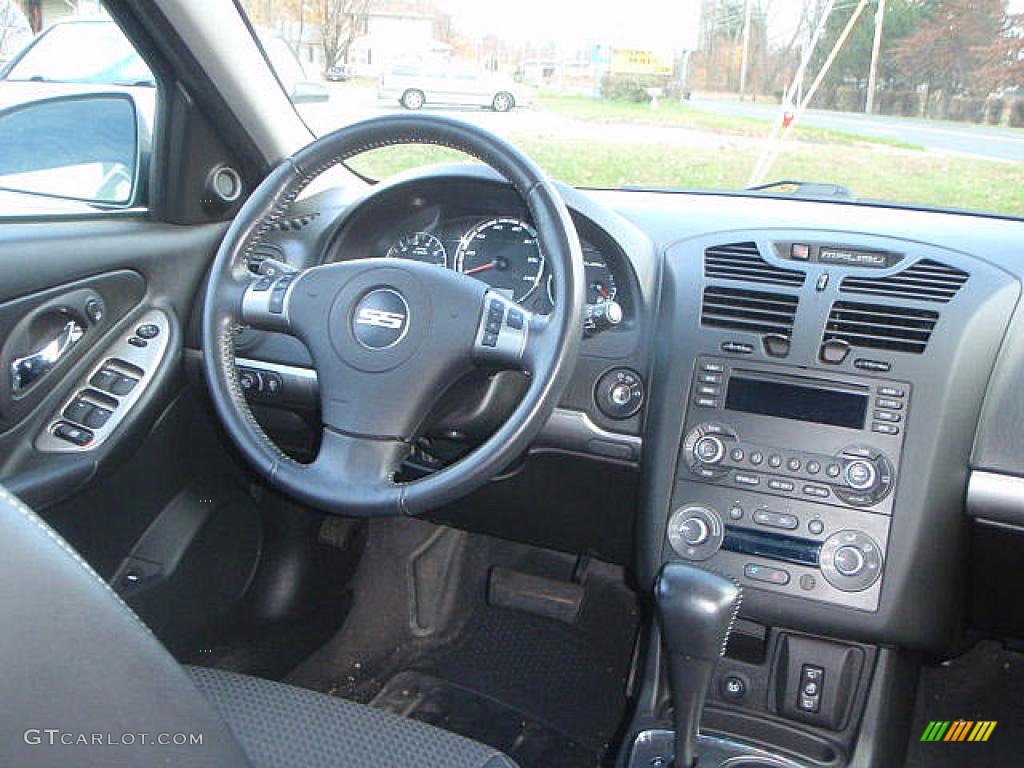 2006 Malibu Maxx SS Wagon - Silverstone Metallic / Ebony Black photo #3