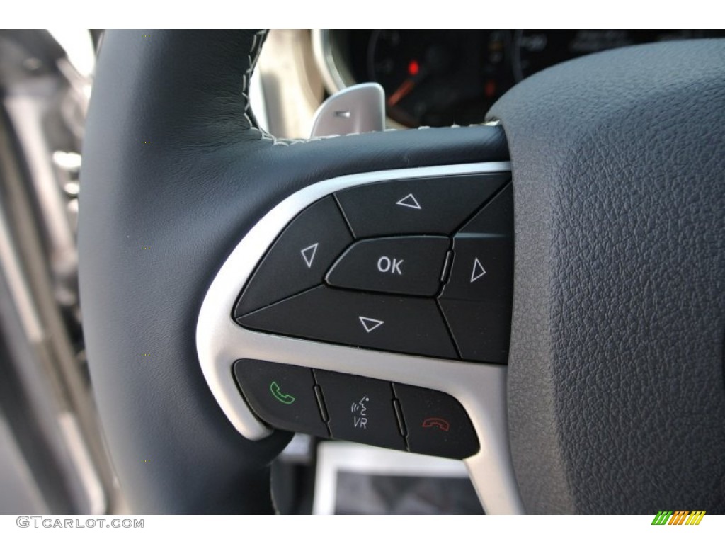 2014 Jeep Grand Cherokee Overland 4x4 Controls Photos