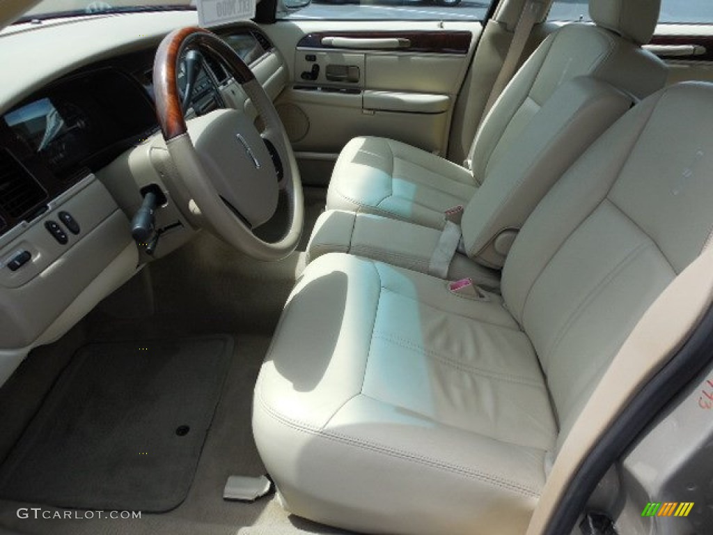 2009 Town Car Signature Limited - Light French Silk Metallic / Light Camel photo #4