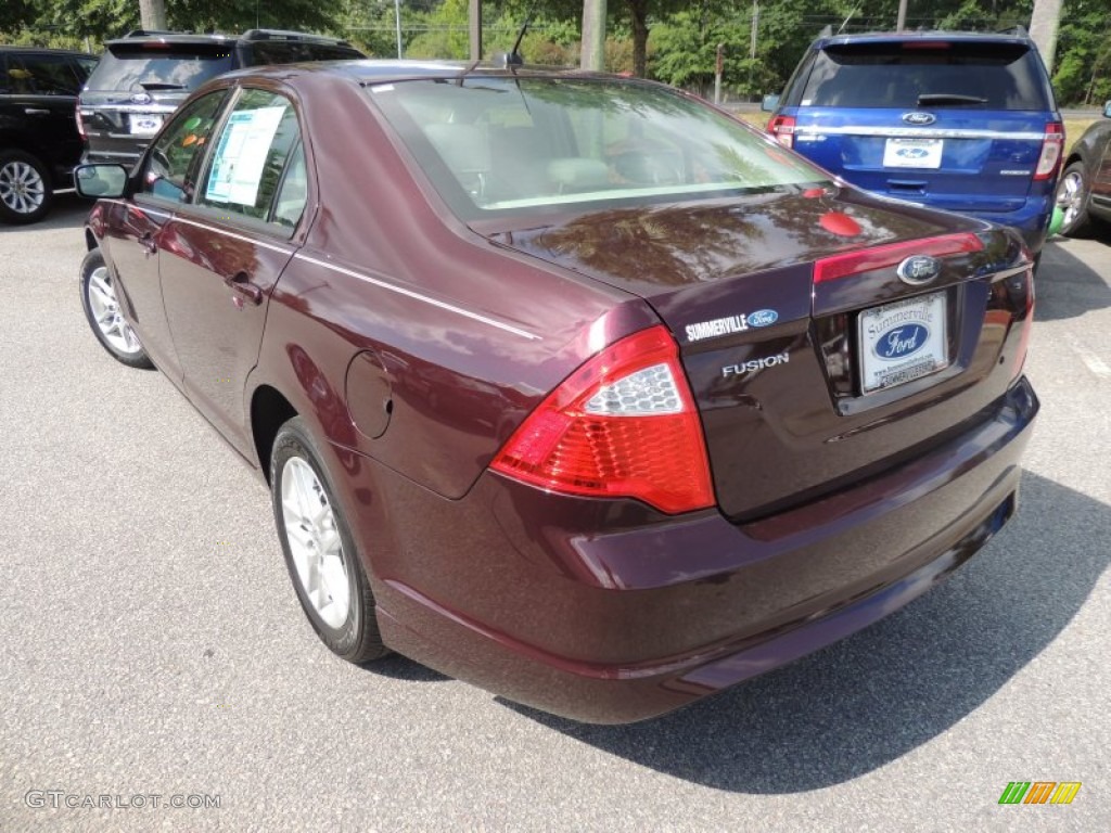 2012 Fusion S - Bordeaux Reserve Metallic / Medium Light Stone photo #14