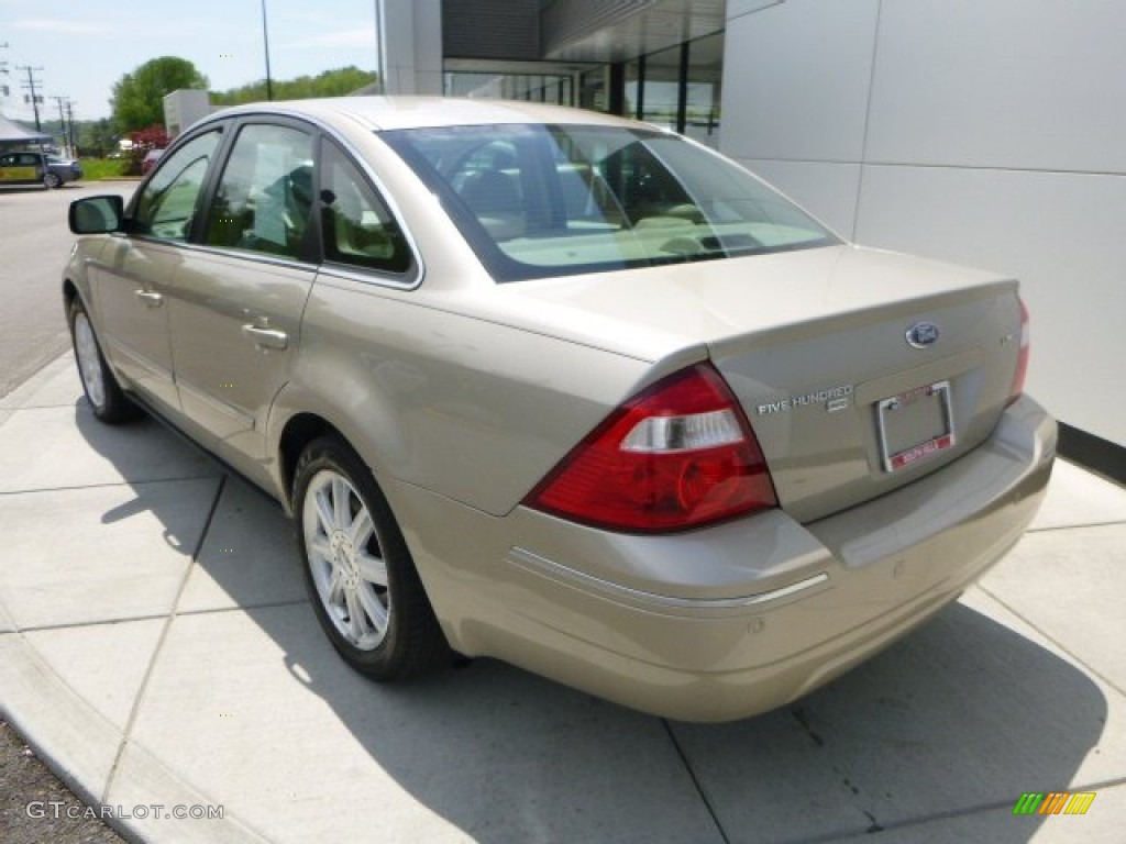 2005 Five Hundred Limited AWD - Pueblo Gold Metallic / Pebble Beige photo #3