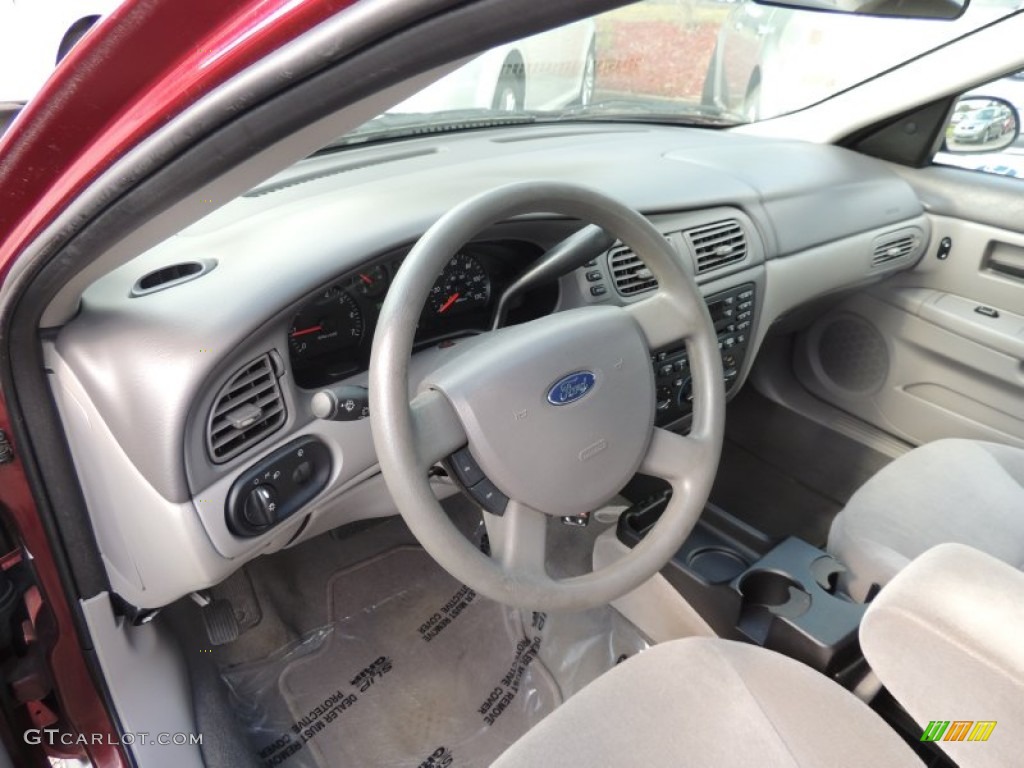 2005 Ford Taurus SE interior Photo #93486275