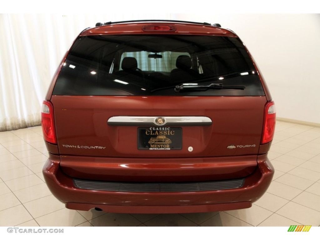2007 Town & Country Touring - Cognac Crystal Pearl / Dark Khaki/Light Graystone photo #14