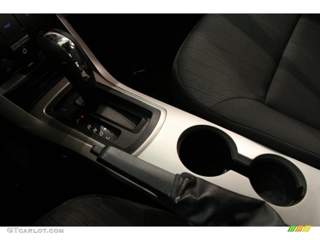 2010 Focus SE Sedan - Natural Neutral Metallic / Charcoal Black photo #11