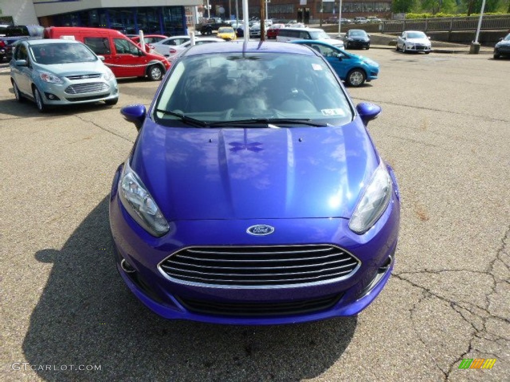 2014 Fiesta SE Sedan - Performance Blue / Charcoal Black photo #3