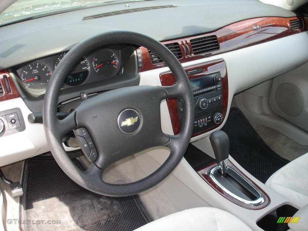 2009 Impala LT - Dark Silver Metallic / Gray photo #8