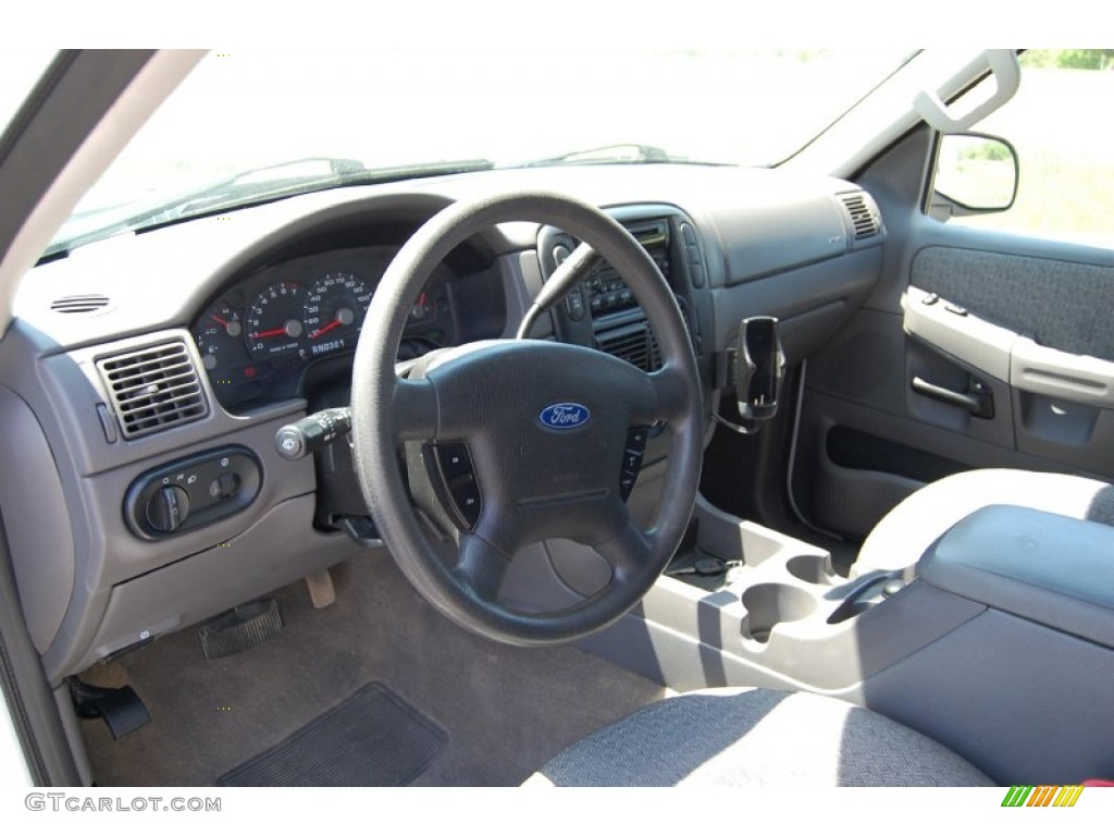 2003 Explorer XLS 4x4 - Oxford White / Graphite Grey photo #25