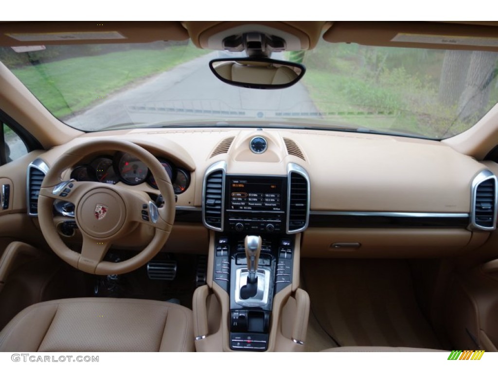 2011 Porsche Cayenne S Luxor Beige Dashboard Photo #93506705