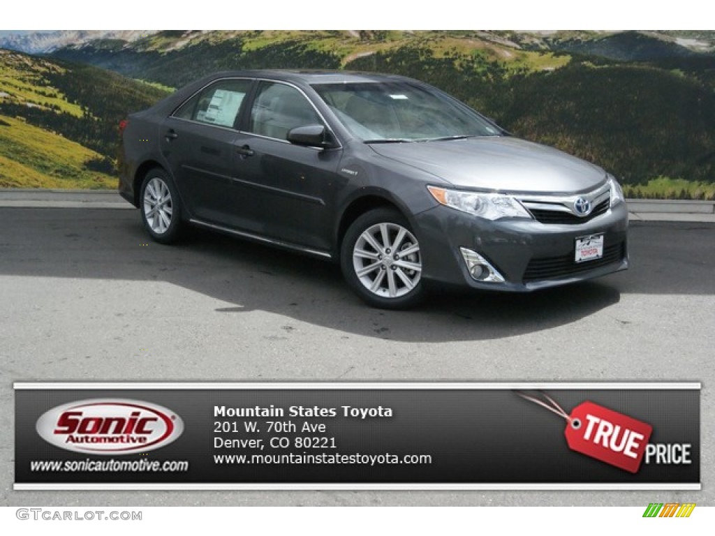 2014 Camry Hybrid XLE - Magnetic Gray Metallic / Ash photo #1