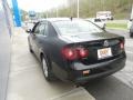 Black - Jetta SE Sedan Photo No. 6