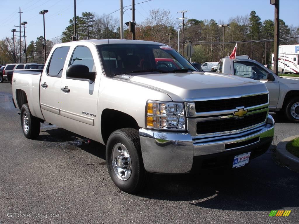 2009 Silverado 2500HD LT Crew Cab 4x4 - Silver Birch Metallic / Dark Titanium photo #2