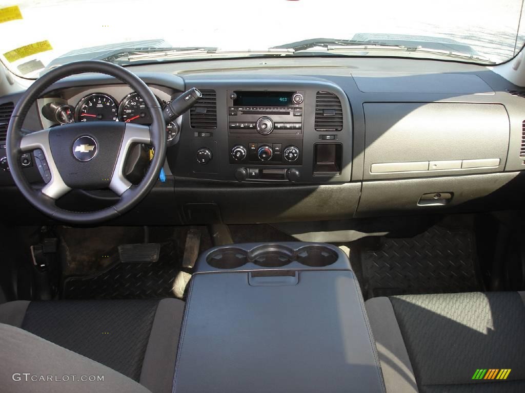 2009 Silverado 2500HD LT Crew Cab 4x4 - Silver Birch Metallic / Dark Titanium photo #12