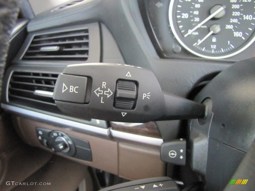 2010 BMW X5 xDrive30i Controls Photo #93518153