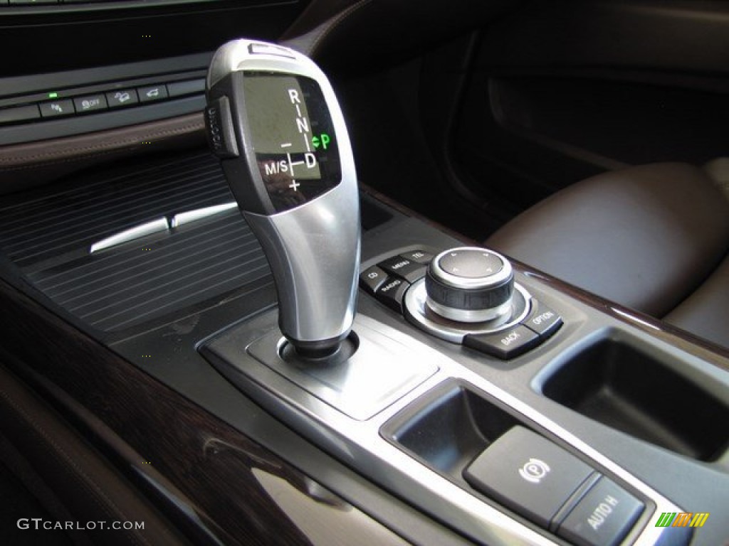 2010 BMW X5 xDrive30i Transmission Photos