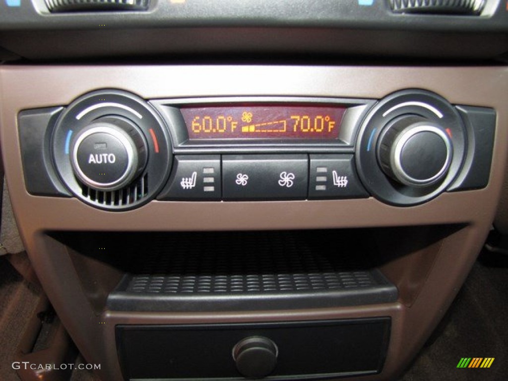 2010 BMW X5 xDrive30i Controls Photo #93518522