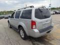 Silver Lightning - Pathfinder SE 4x4 Photo No. 8