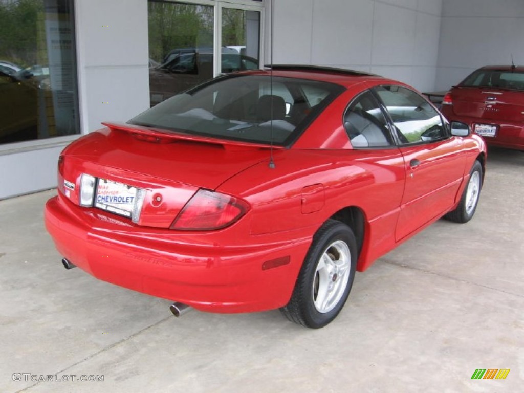 2003 Sunfire  - Victory Red / Graphite photo #16