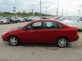 Sangria Red Metallic - Focus SE Sedan Photo No. 6