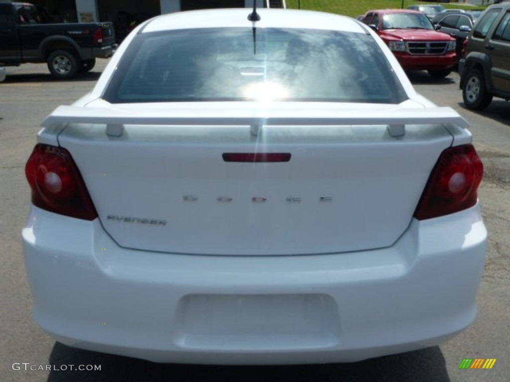 2014 Avenger SE - Bright White / Black photo #4