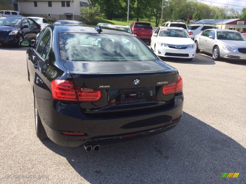 2013 3 Series 328i xDrive Sedan - Jet Black / Black photo #10