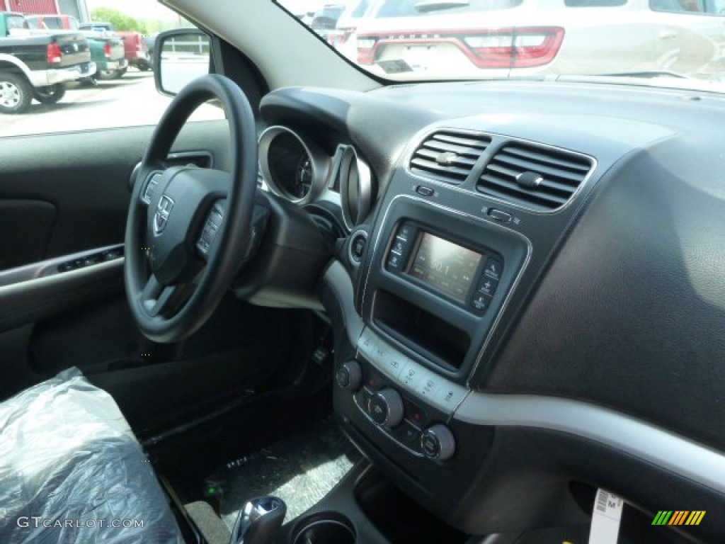 2014 Journey SE AWD - Bright Silver Metallic / Black photo #8