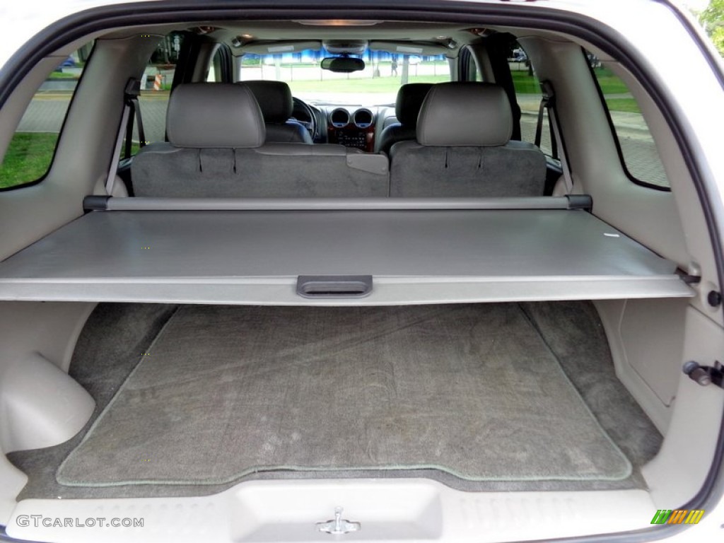 2004 GMC Envoy SLT 4x4 Trunk Photo #93538336