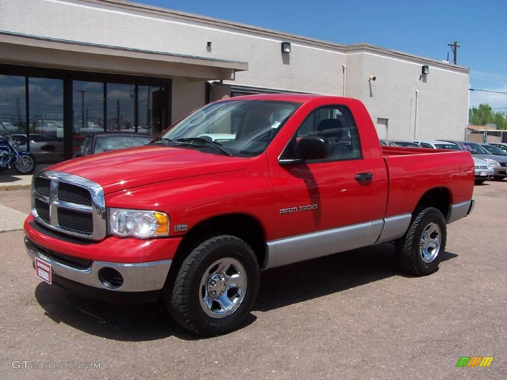 2005 Ram 1500 SLT Regular Cab 4x4 - Flame Red / Dark Slate Gray photo #25