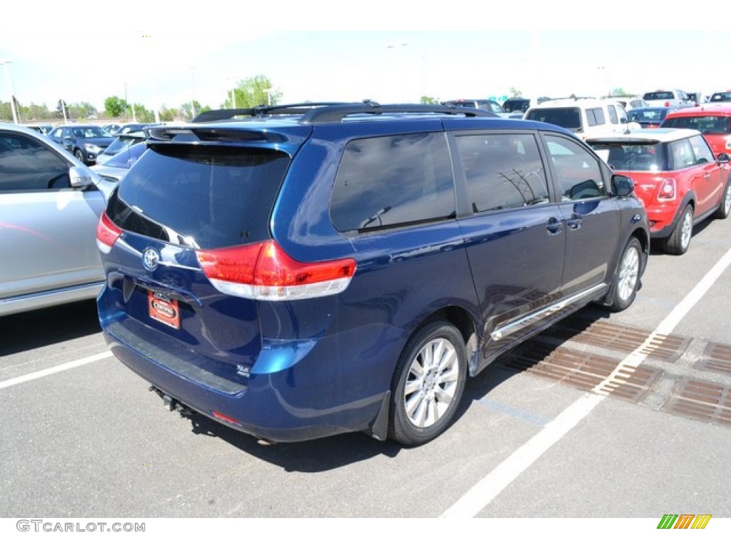 2011 Sienna XLE AWD - South Pacific Blue Pearl / Light Gray photo #2