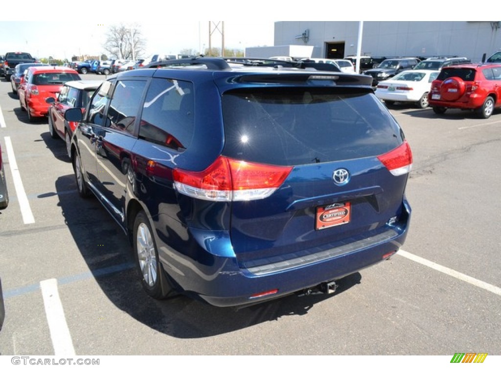 2011 Sienna XLE AWD - South Pacific Blue Pearl / Light Gray photo #3