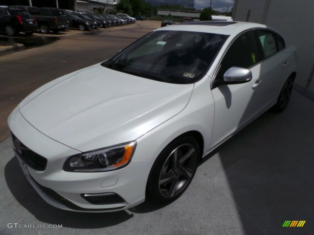 2015 S60 T6 AWD R-Design - Crystal White Pearl / Off-Black photo #3