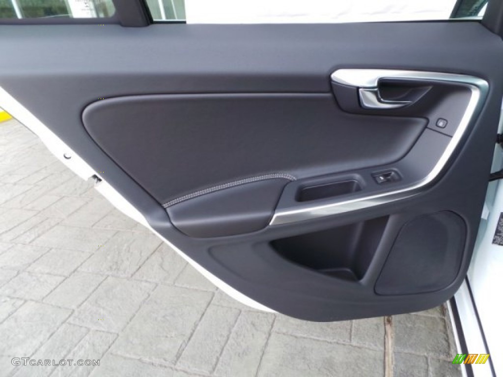 2015 Volvo S60 T6 AWD R-Design Door Panel Photos