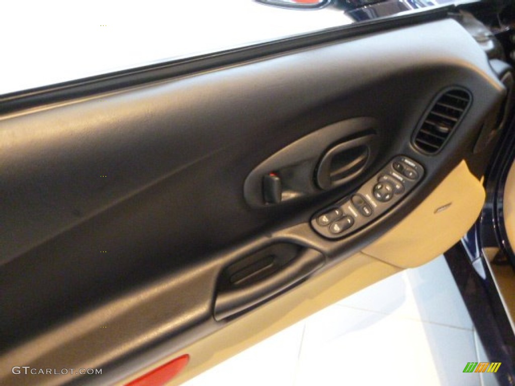 2001 Corvette Convertible - Navy Blue Metallic / Light Oak photo #16