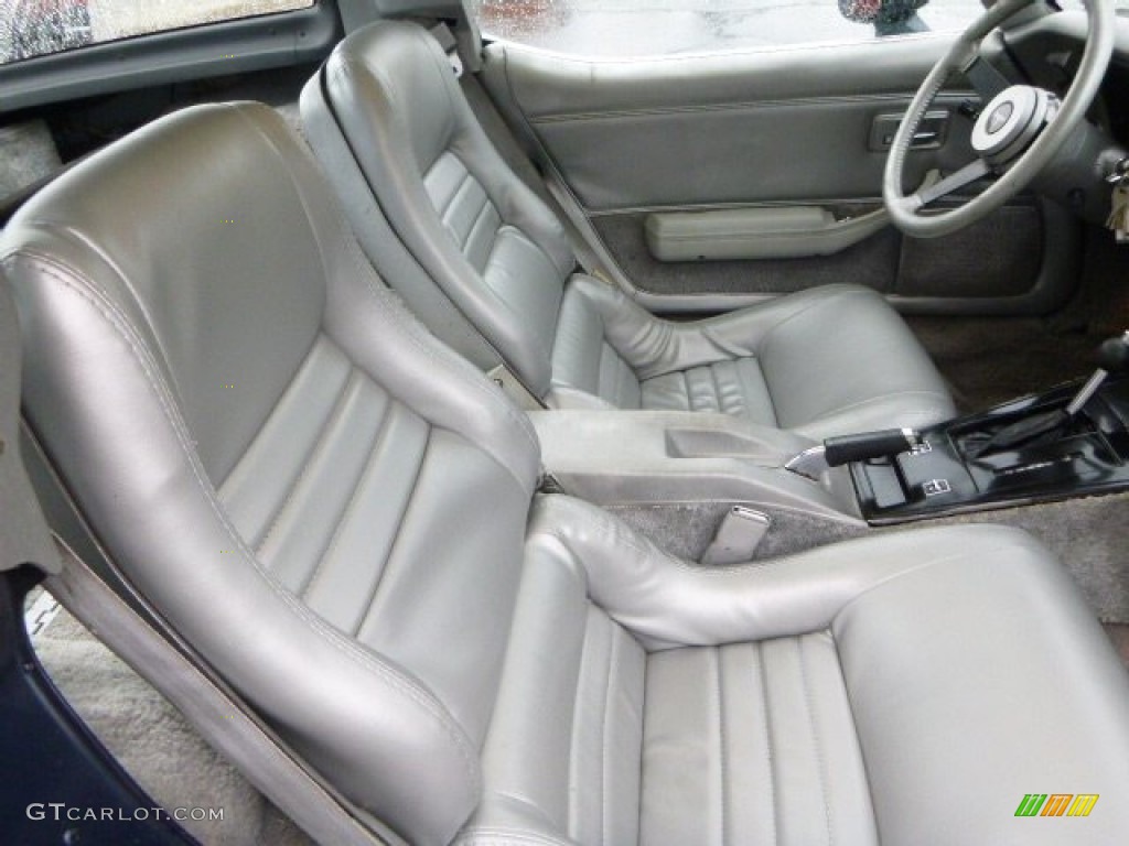 1981 Corvette Coupe - Dark Blue Metallic / Silver Grey photo #10
