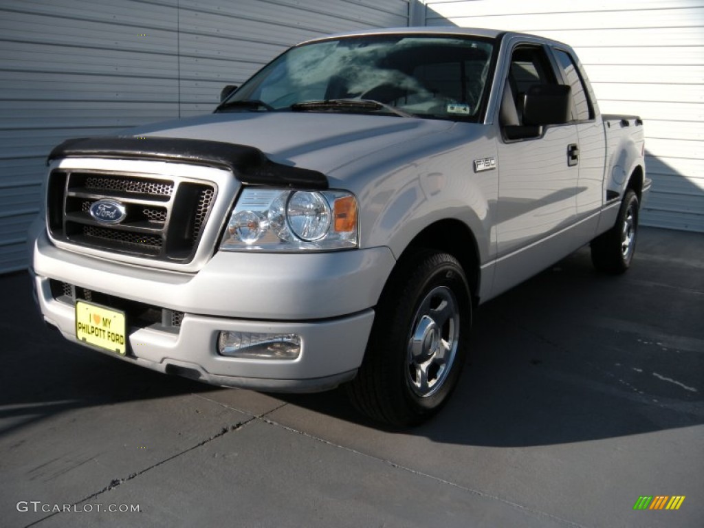 2005 F150 STX SuperCab - Silver Metallic / Medium Flint Grey photo #6