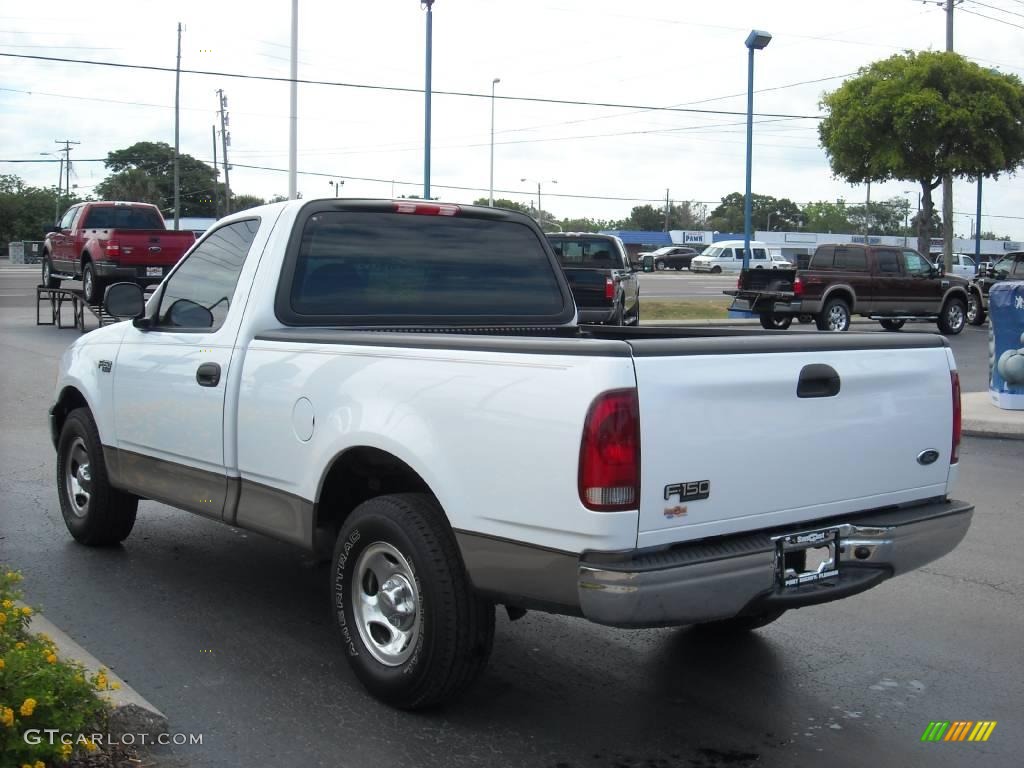 2004 F150 XL Heritage Regular Cab - Oxford White / Heritage Medium Parchment photo #5