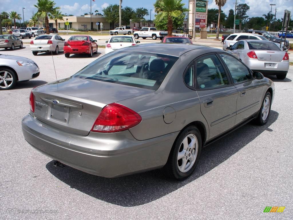 2004 Taurus SES Sedan - Spruce Green Metallic / Medium Graphite photo #5