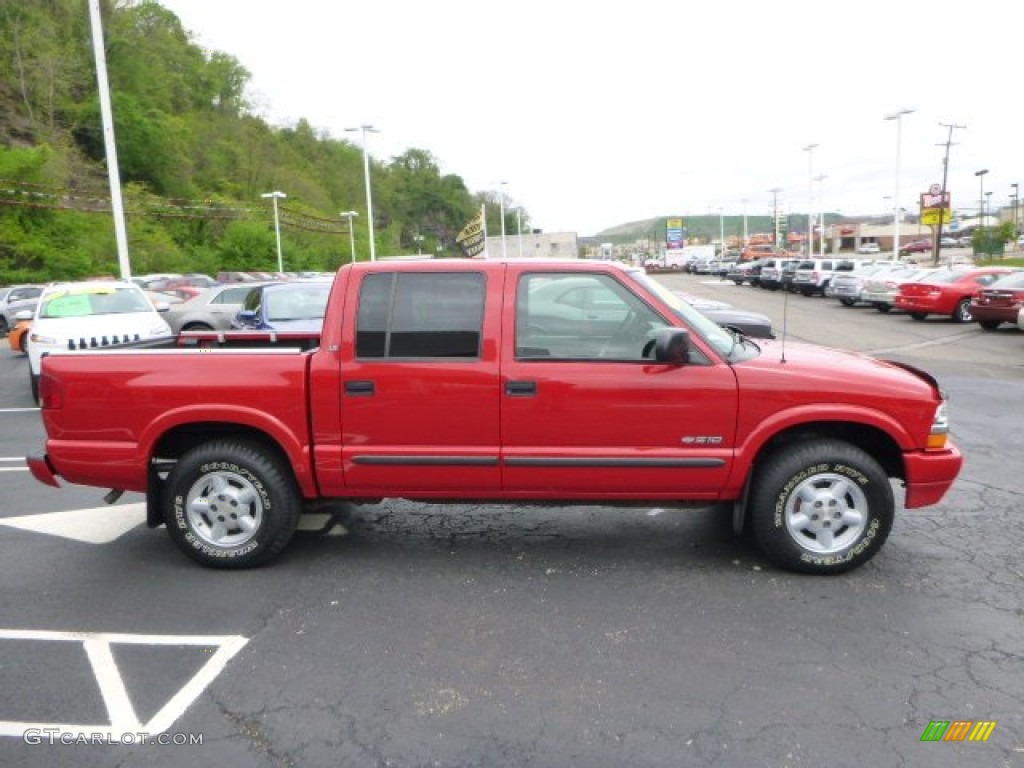2003 S10 LS Crew Cab 4x4 - Victory Red / Graphite photo #6