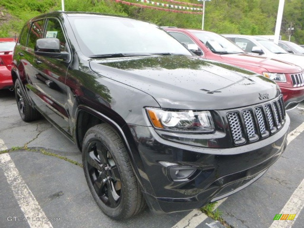 2014 Grand Cherokee Laredo 4x4 - Brilliant Black Crystal Pearl / Morocco Black photo #4